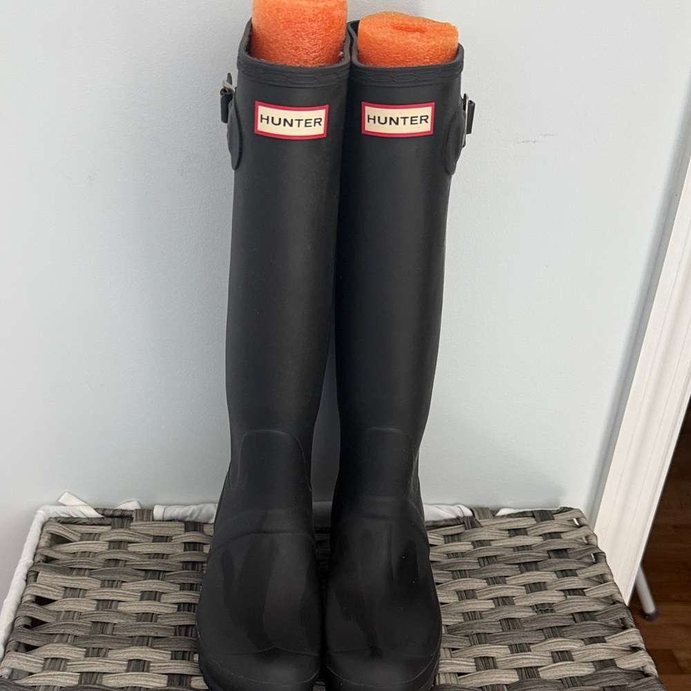 Hunter Black Tall Matte Rain Boots with Orange Inserts
